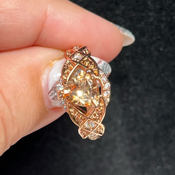 🍑Stunning peach colored rhinestone ring -trillion NWOT - Picture 7 of 12